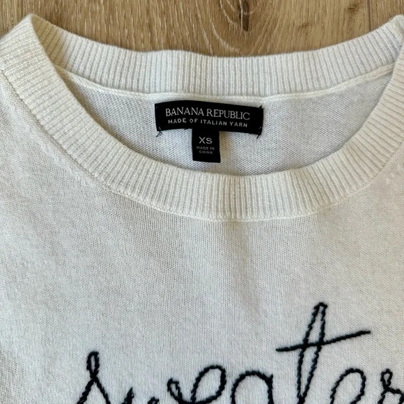 Banana Republic Cream wool cashmere Sweater - Picture 3 of 8